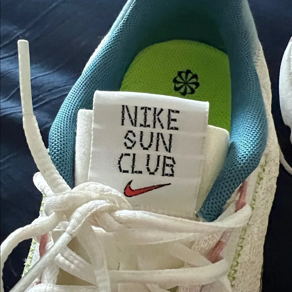 Nike  lSun Club white and tan beachy Athletic Shoes - Picture 6 of 7